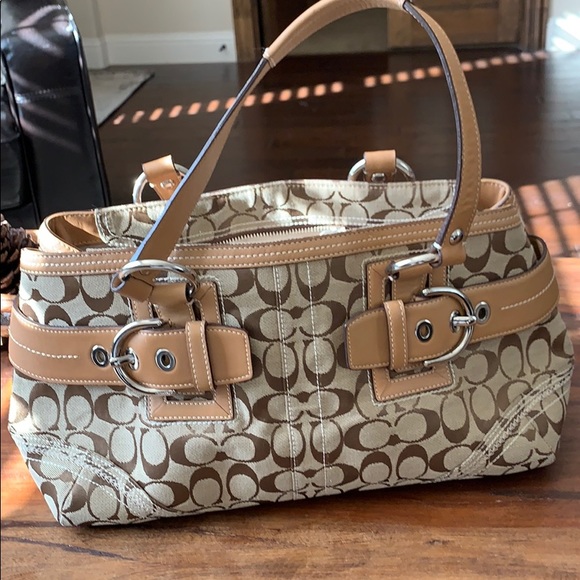 Coach Handbag - Picture 1 of 8